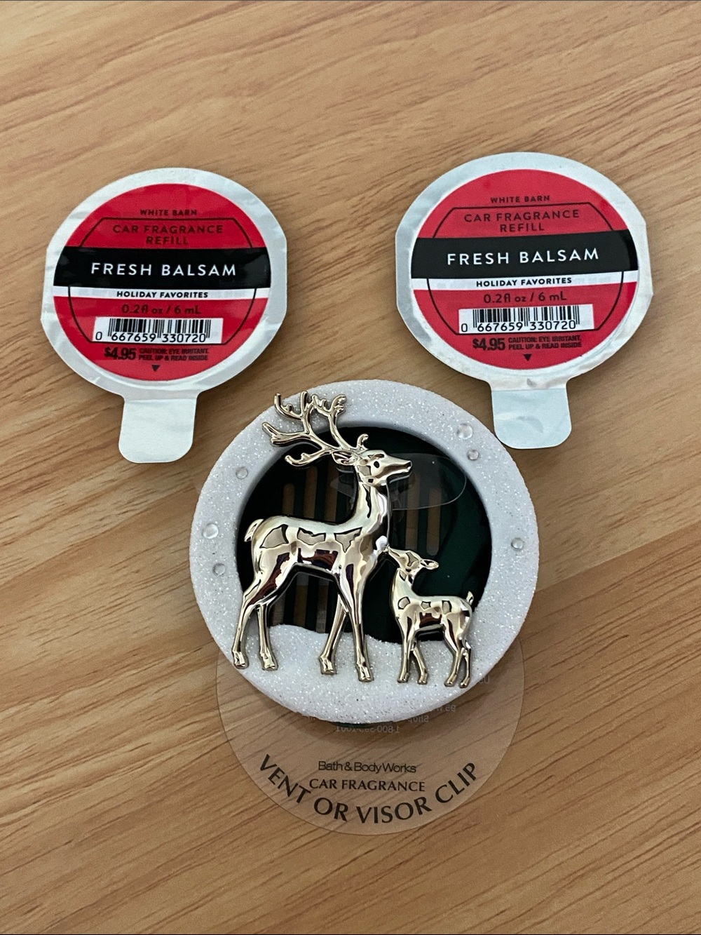 Bath & Body Works Gold Deer Vent Clip Car Air Freshener and White Barn Refills